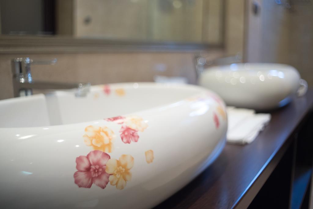 شقة Inviting Flat In The Heart Of Town بودابست المظهر الخارجي الصورة