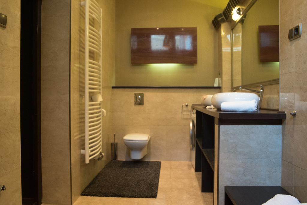 شقة Inviting Flat In The Heart Of Town بودابست المظهر الخارجي الصورة