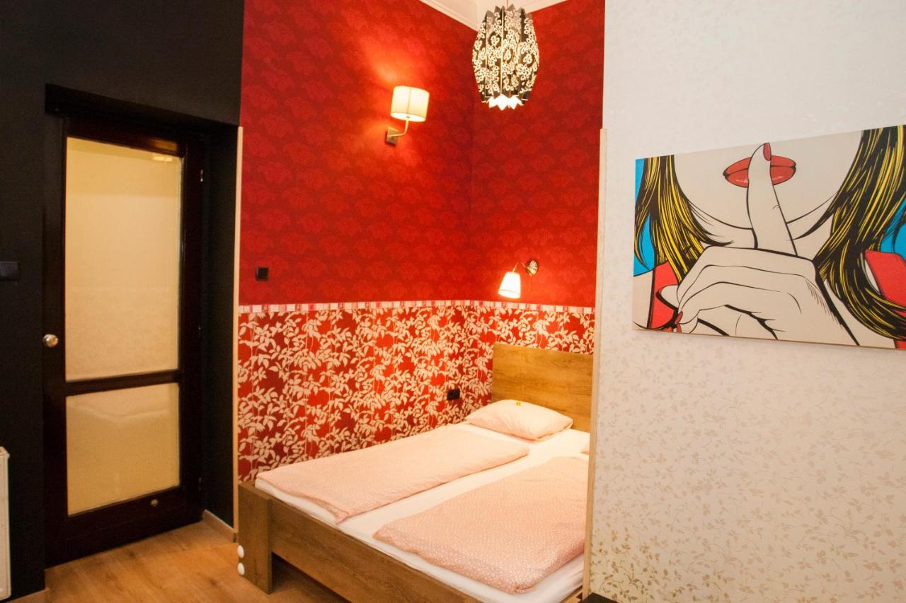 شقة Inviting Flat In The Heart Of Town بودابست المظهر الخارجي الصورة
